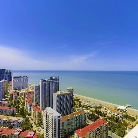 Luxury Beach Front Hotel באטומי מראה חיצוני תמונה