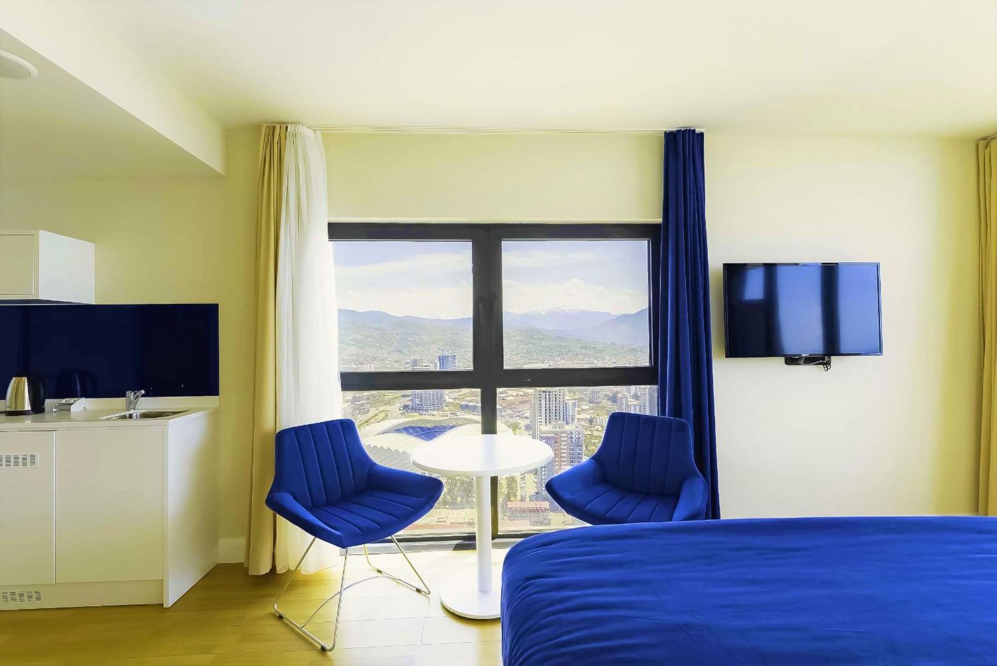Luxury Beach Front Hotel באטומי מראה חיצוני תמונה