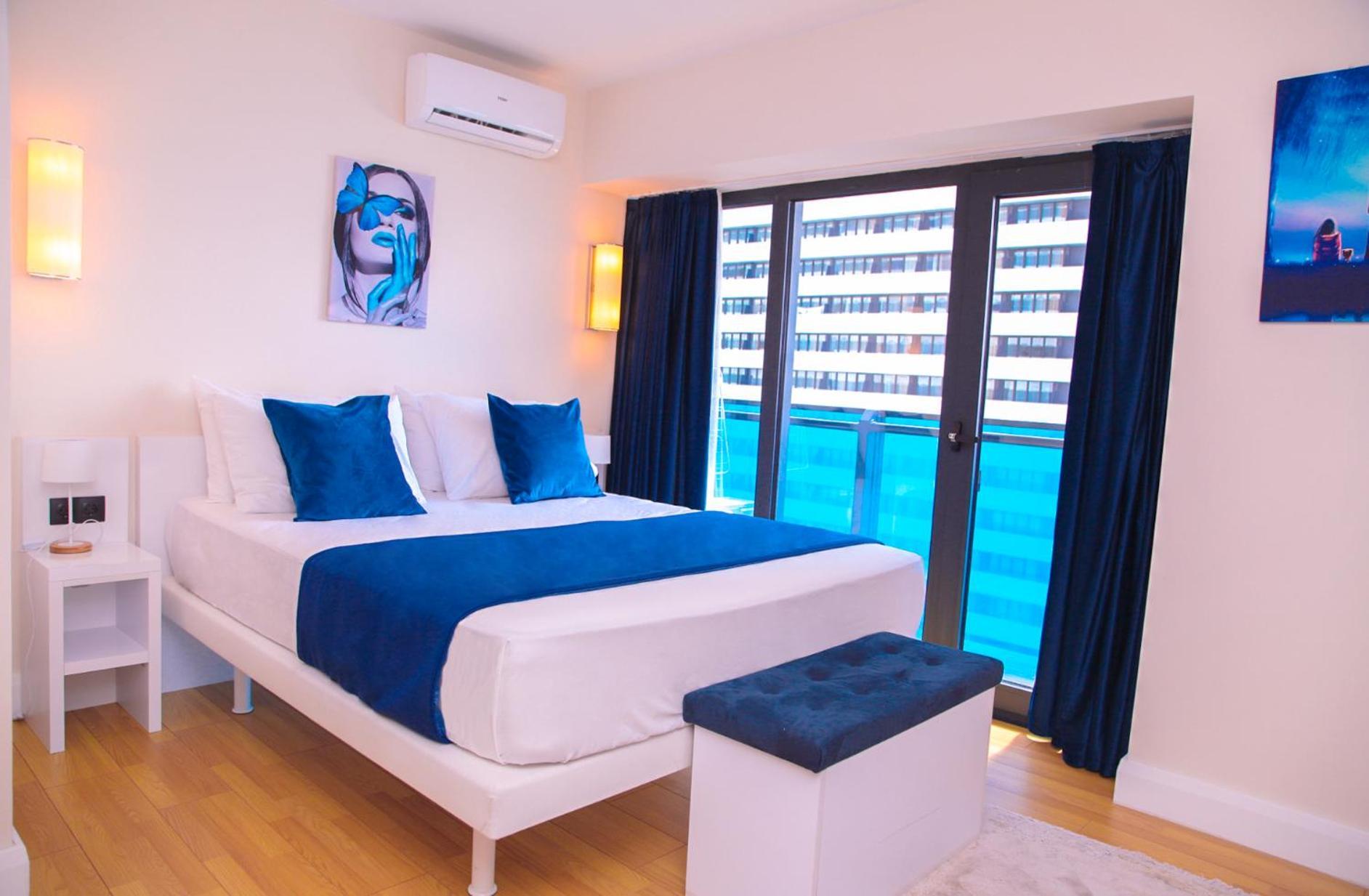 Luxury Beach Front Hotel באטומי מראה חיצוני תמונה