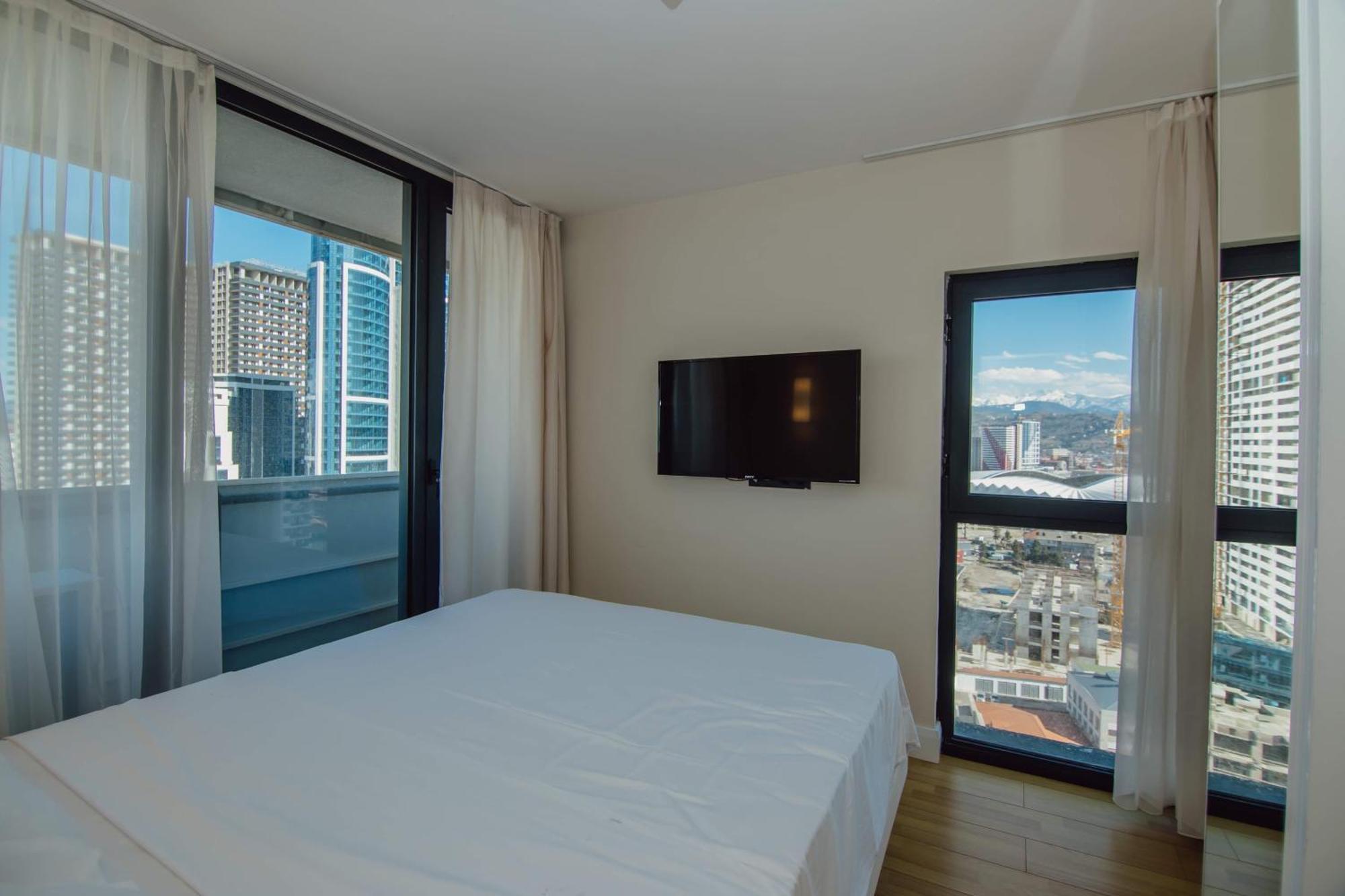 Luxury Beach Front Hotel באטומי מראה חיצוני תמונה