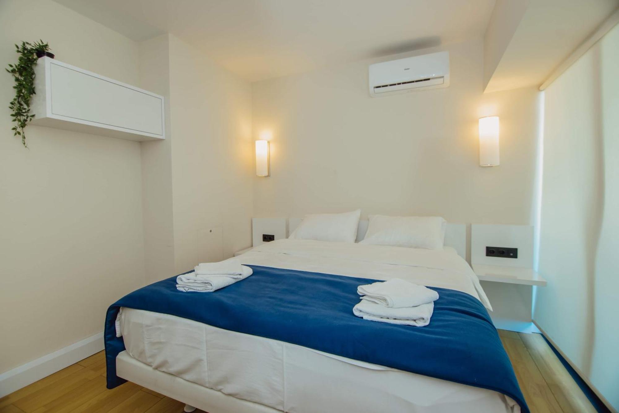 Luxury Beach Front Hotel באטומי מראה חיצוני תמונה