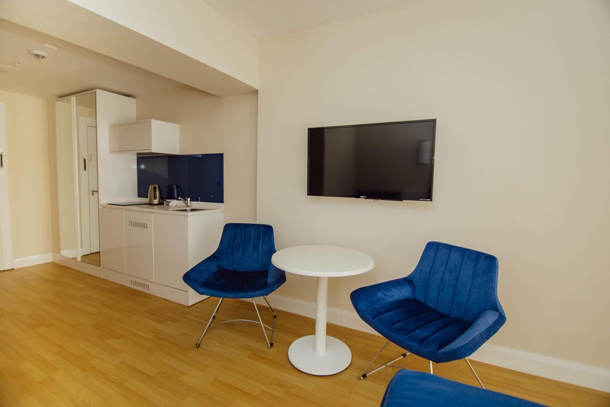 Luxury Beach Front Hotel באטומי מראה חיצוני תמונה