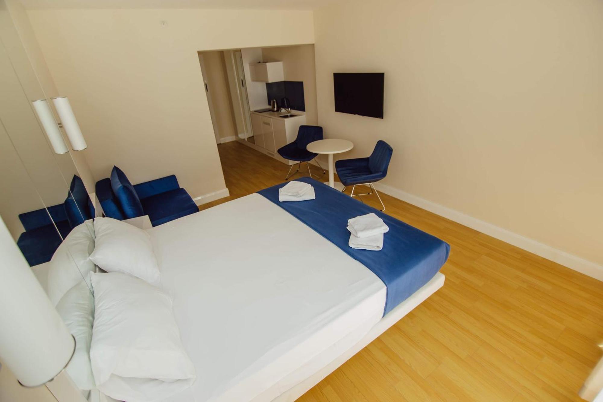 Luxury Beach Front Hotel באטומי מראה חיצוני תמונה