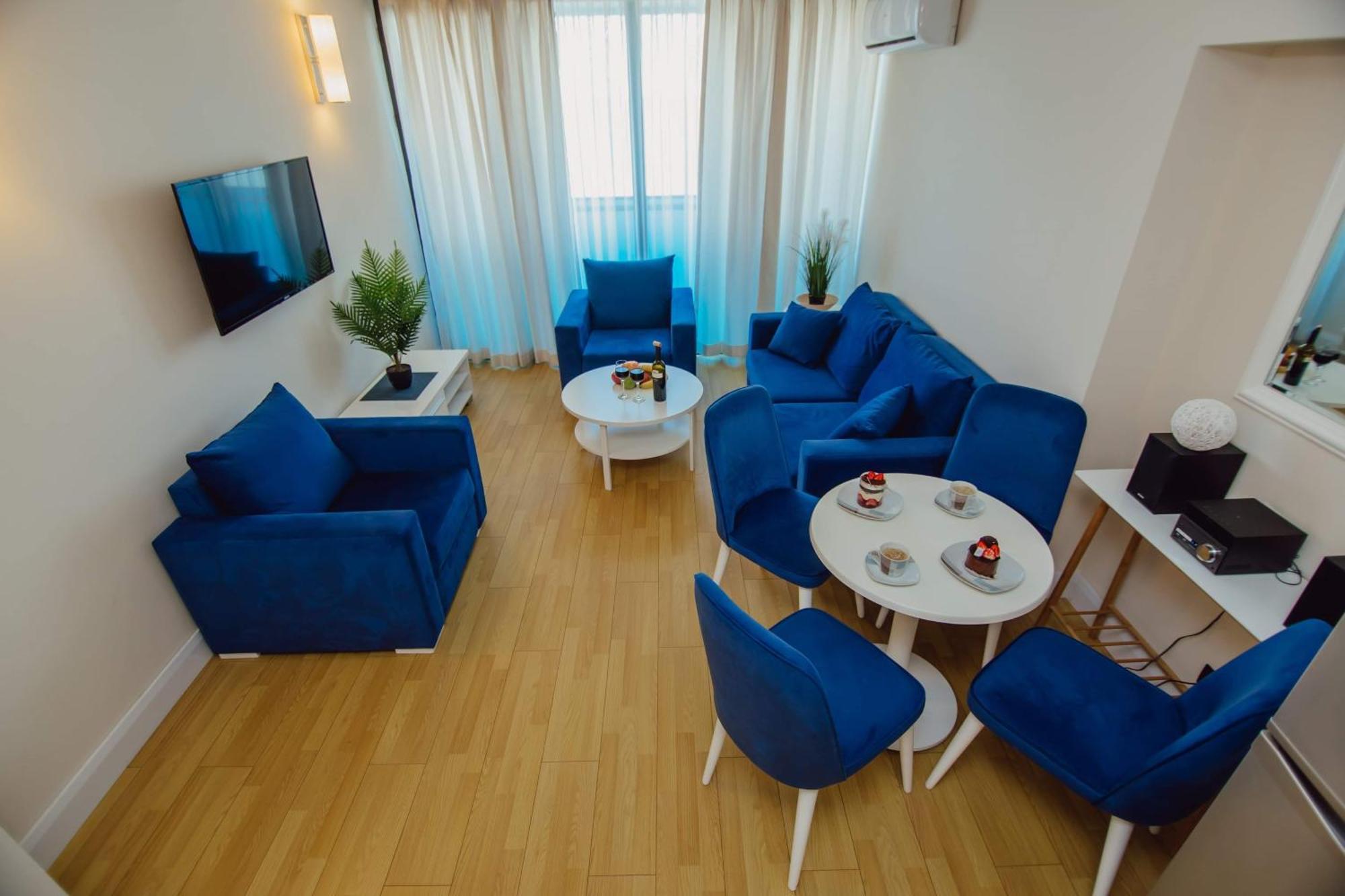 Luxury Beach Front Hotel באטומי מראה חיצוני תמונה